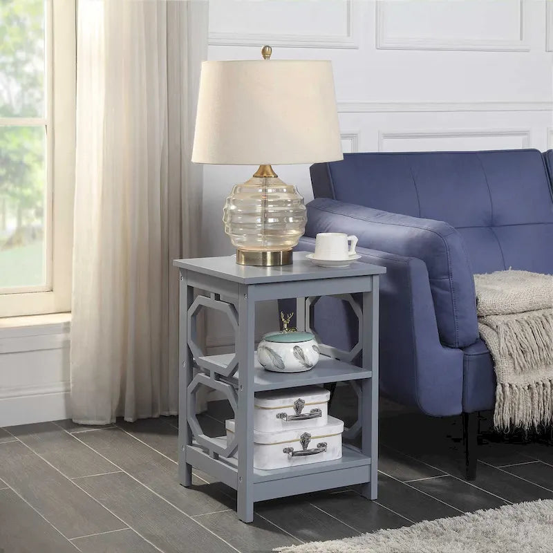 Table d'appoint blanche contemporaine à 3 niveaux avec découpes octogonales