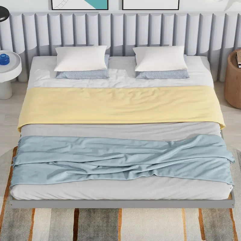 Lit plateforme bas avec lumières LED, taille King, naturel/gris/blanc, convient pour 2 personnes